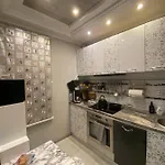 Frendly Flat Free Wifi & Parking Kitchen Equipment Cosy Apartment *