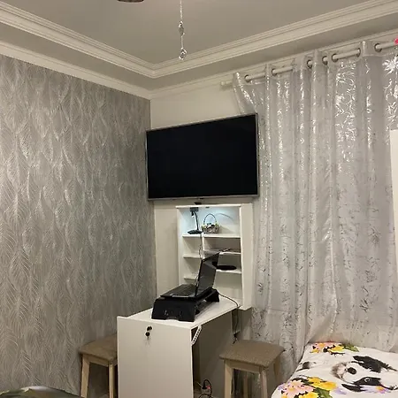 Frendly Flat Free Wifi & Parking Kitchen Equipment Cosy Apartman Riga