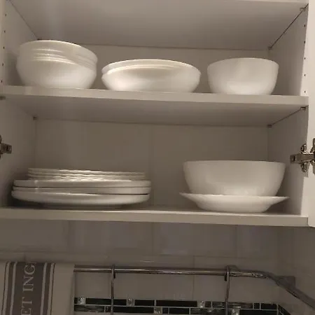 Apartman Frendly Flat Free Wifi & Parking Kitchen Equipment Cosy *