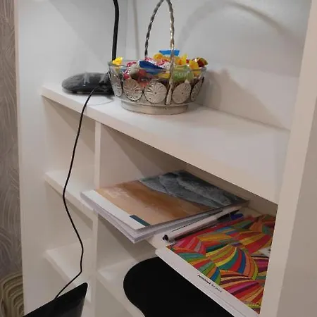 Apartment Frendly Flat Free Wifi & Parking Kitchen Equipment Cosy *