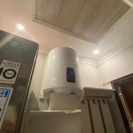 Frendly Flat Free Wifi & Parking Kitchen Equipment Cosy 아파트 리가