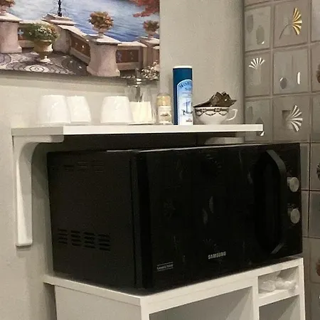 Frendly Flat Free Wifi & Parking Kitchen Equipment Cosy Apartment *