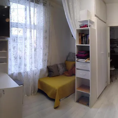 Frendly Flat Free Wifi & Parking Kitchen Equipment Cosy