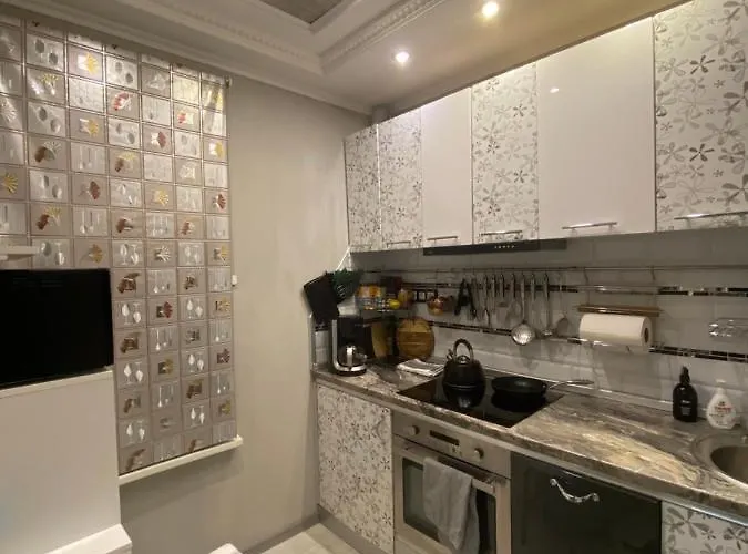 Frendly Flat Free Wifi & Parking Kitchen Equipment Cosy アパート *