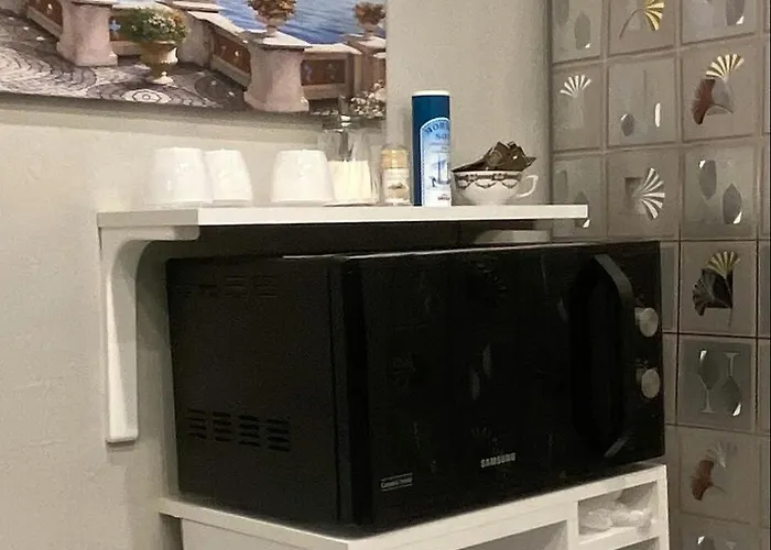 Frendly Flat Free Wifi & Parking Kitchen Equipment Cosy アパート *