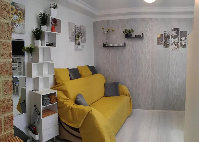 Frendly Flat Free Wifi & Parking Kitchen Equipment Cosy ריגה