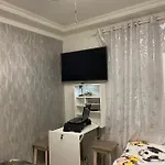 Frendly Flat Free Wifi & Parking Kitchen Equipment Cosy Daire Riga