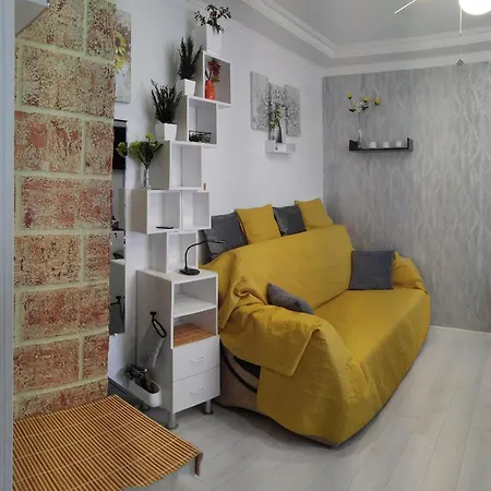 Frendly Flat Free Wifi & Parking Kitchen Equipment Cosy Апартаменти